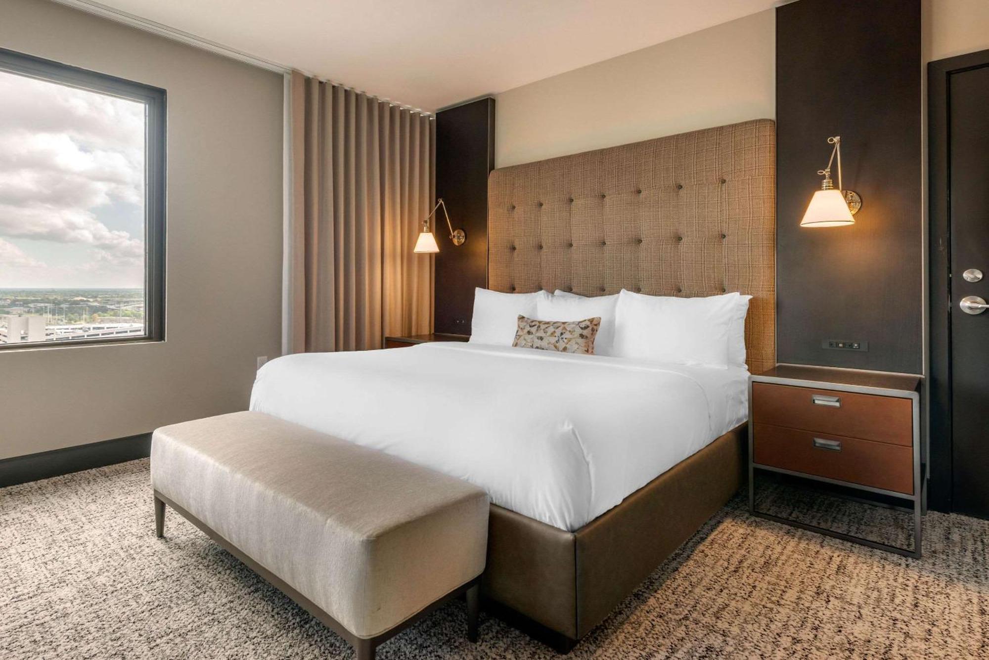 แคมเบรีย โฮเต็ล ฮุสตัน ดาวน์ทาวน์ คอนเวนชั่นเซ็นเตอร์ Hotel ฮูสตัน ภายนอก รูปภาพ