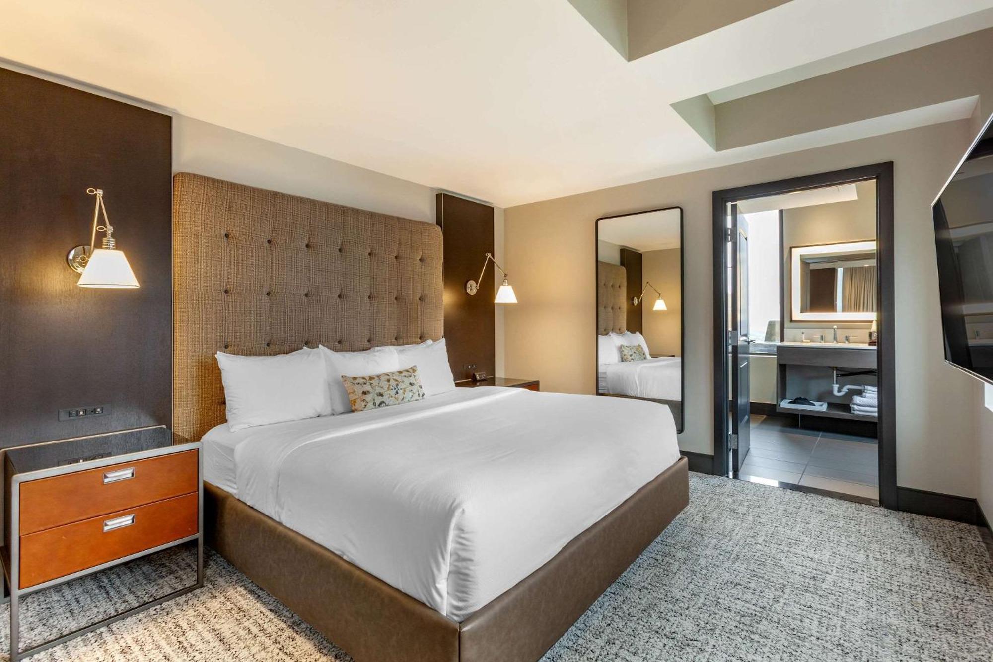 แคมเบรีย โฮเต็ล ฮุสตัน ดาวน์ทาวน์ คอนเวนชั่นเซ็นเตอร์ Hotel ฮูสตัน ภายนอก รูปภาพ